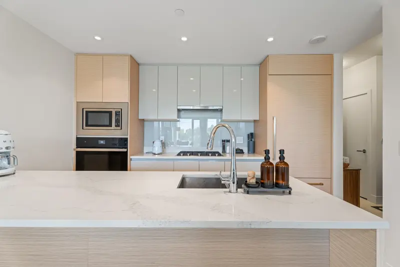 360 8575 RIVERGRASS DRIVE - photo 3 of 25