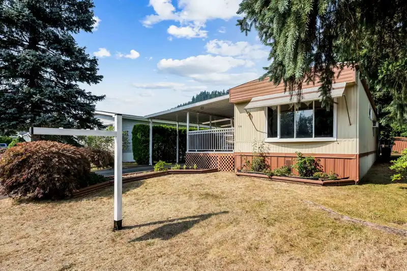 14 46484 CHILLIWACK LAKE ROAD - photo 2 of 35