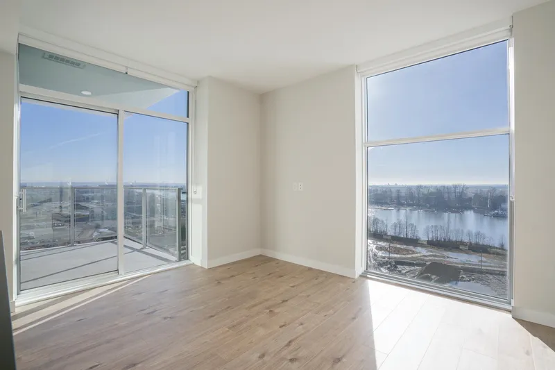 1309 3430 E KENT AVENUE SOUTH AVENUE - photo 2 of 12