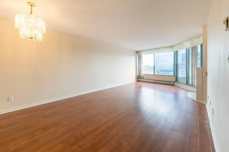 1608 13383 108 AVENUE - photo 3 of 40