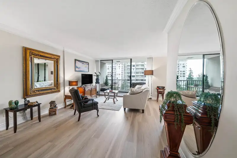 502 710 SEVENTH AVENUE - photo 4 of 25