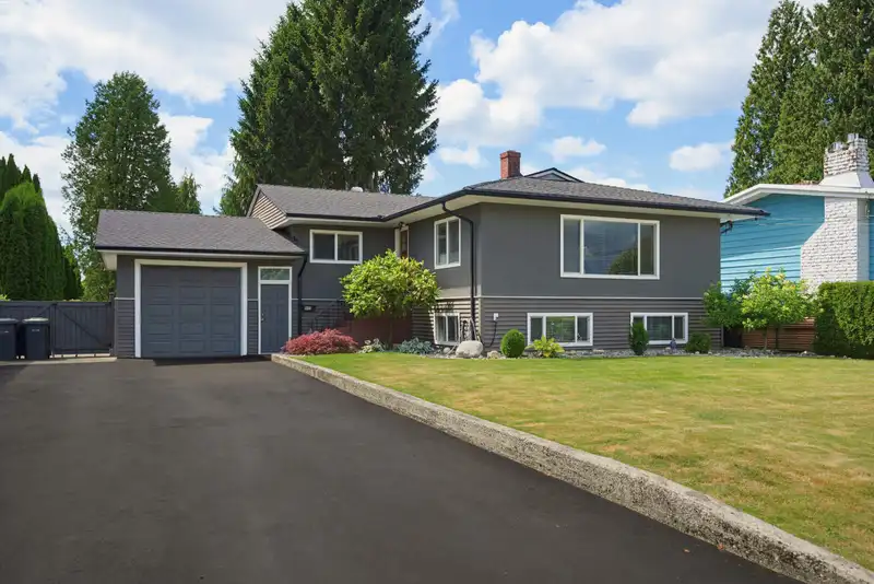 942 PORTER STREET - photo 1 of 37