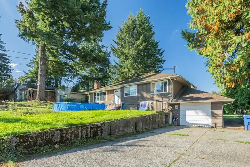 2855 BABICH STREET - photo 1 of 10