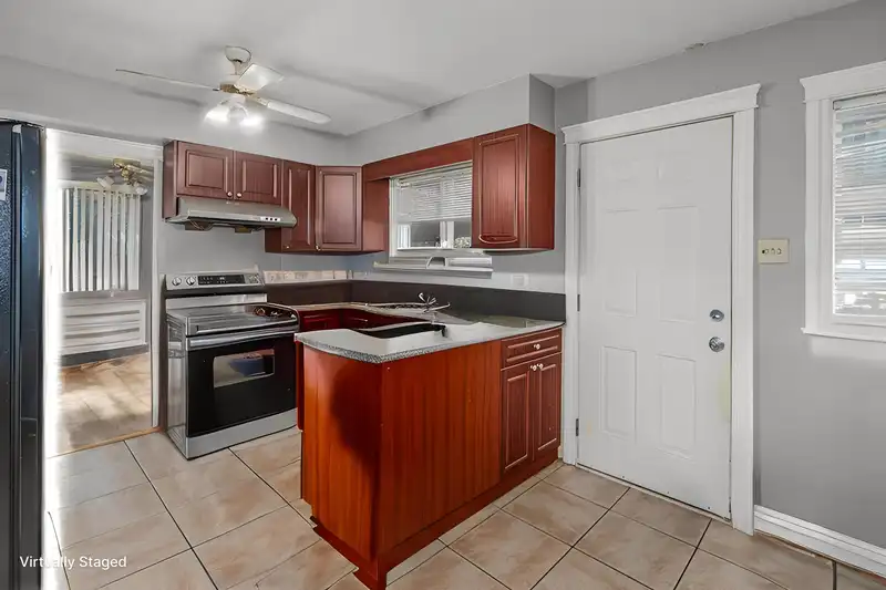 2855 BABICH STREET - photo 3 of 10