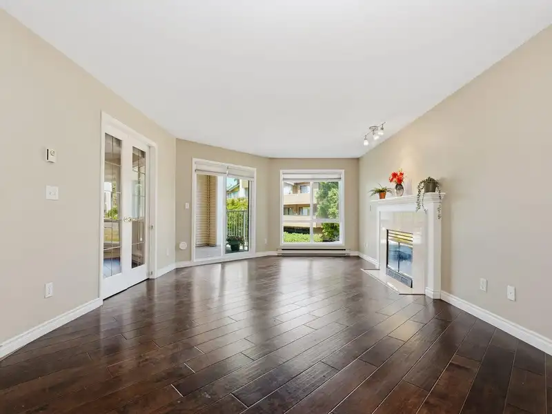 117 7437 MOFFATT ROAD - photo 3 of 24