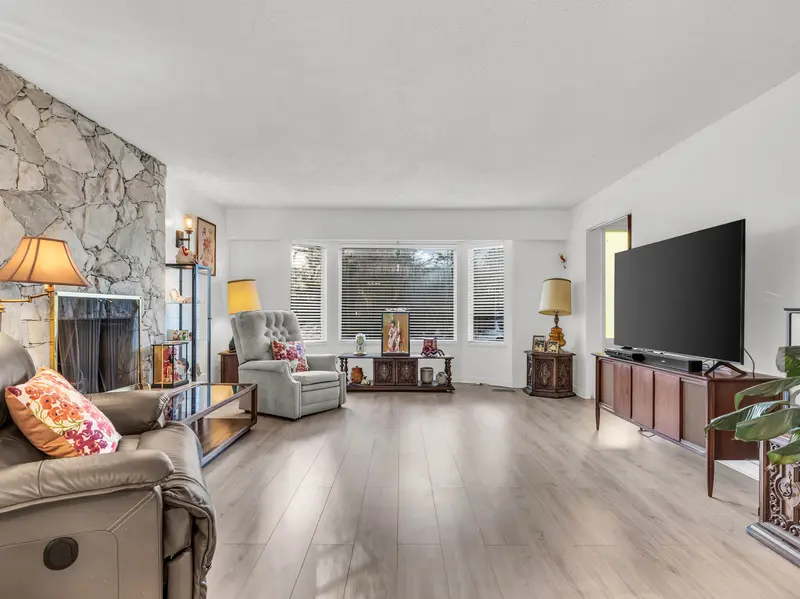 6870 6TH STREET - photo 2 of 25