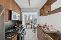 2002 1001 RICHARDS STREET - thumbnail 21