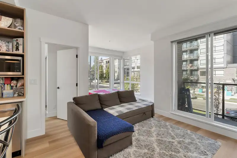 204 10778 138 STREET - photo 2 of 25