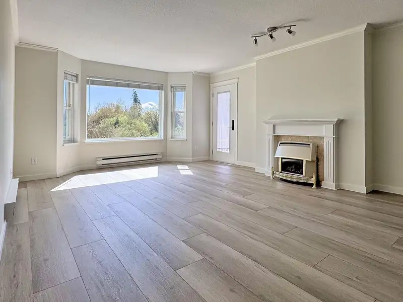 118 20600 53A AVENUE - photo 2 of 25