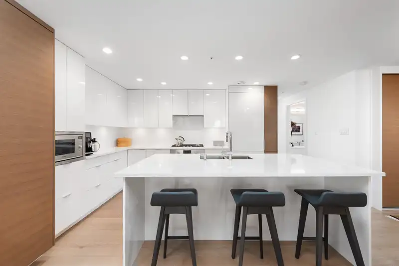 710 2888 CAMBIE STREET - photo 4 of 31