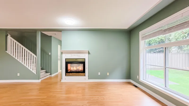 10 758 RIVERSIDE DRIVE - photo 4 of 25