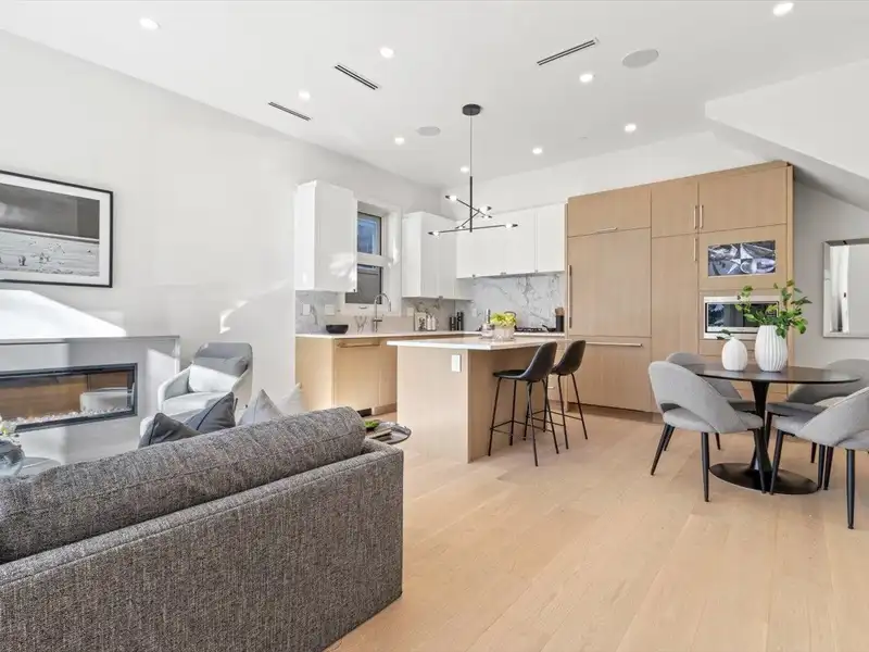 4687 W 15TH AVENUE - photo 3 of 23