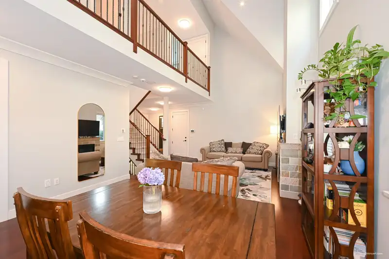 64 3109 161 STREET - photo 2 of 32