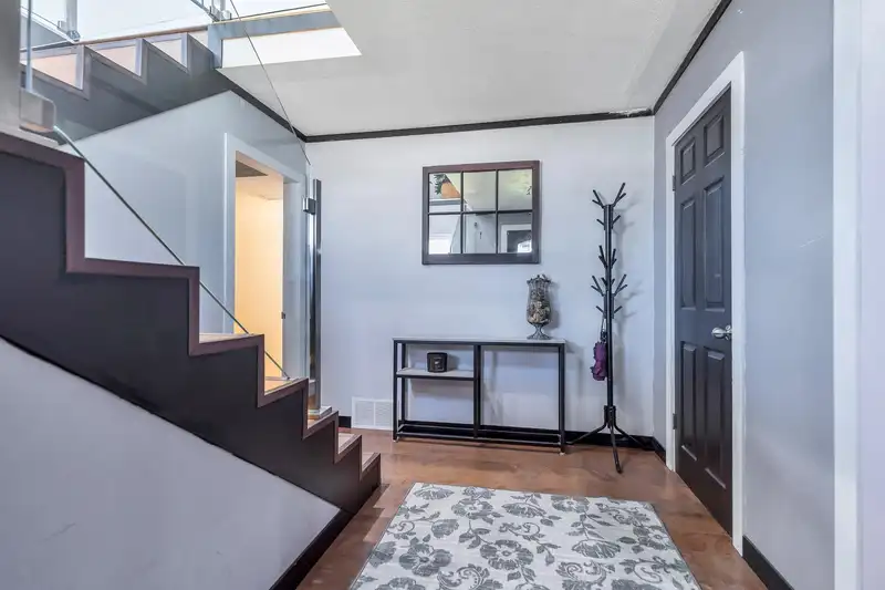 4867 58 STREET - photo 2 of 38