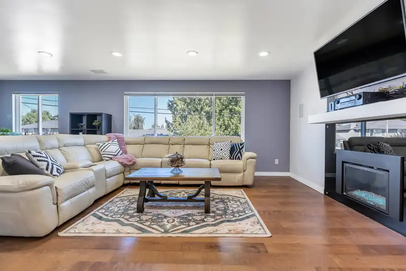 4867 58 STREET - photo 4 of 38