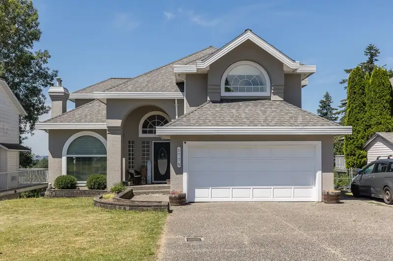 3775 LETHBRIDGE DRIVE - photo 1 of 40