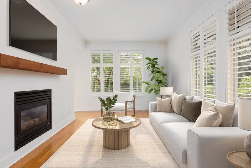201 118 W 22ND STREET - photo 1 of 30
