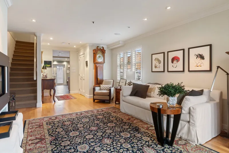 1730 KITCHENER STREET - photo 4 of 25