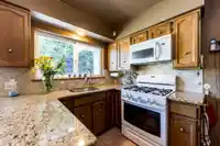 4085 RUMBLE STREET - thumbnail 8
