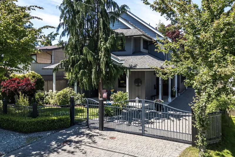 219 65B STREET - photo 2 of 25