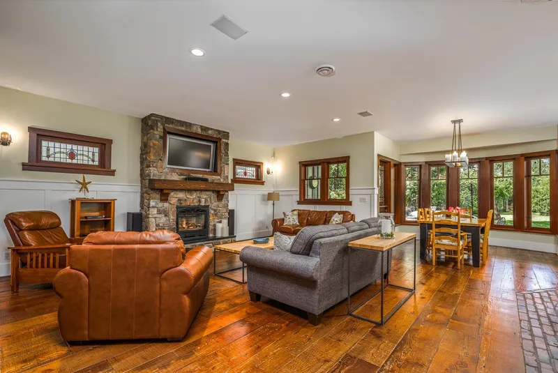 219 65B STREET - photo 4 of 25