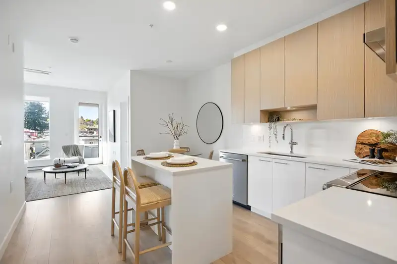 321 7599 15TH STREET - photo 3 of 40