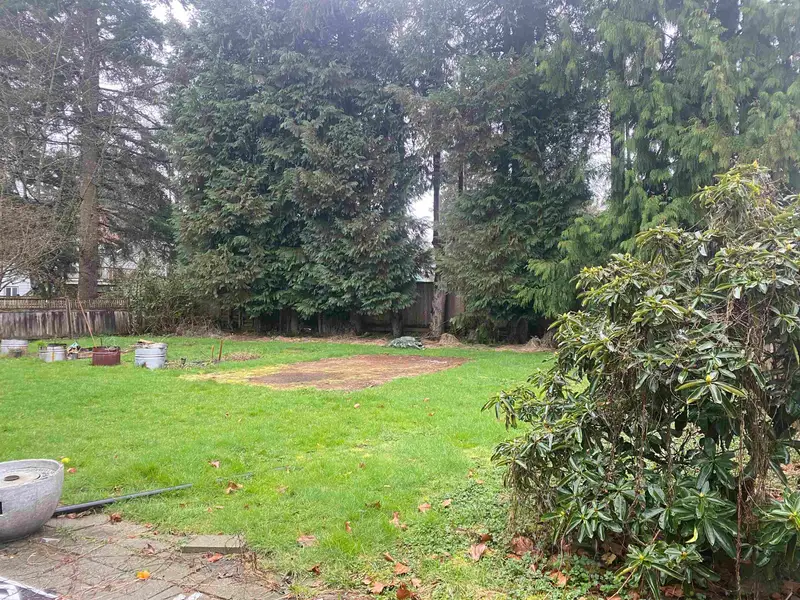 7820 SANDPIPER STREET - photo 2 of 10