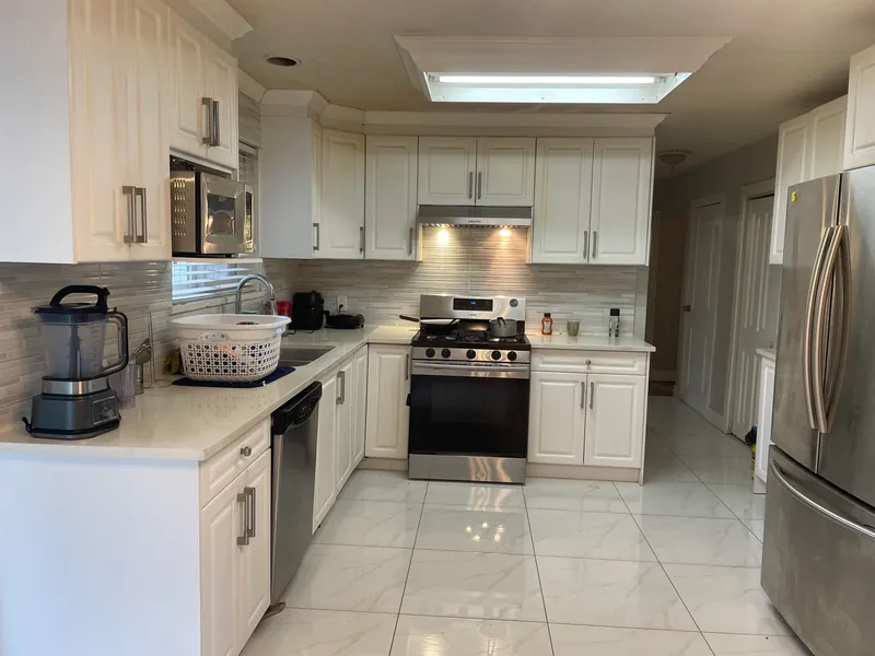 10366 127 STREET - photo 1 of 15