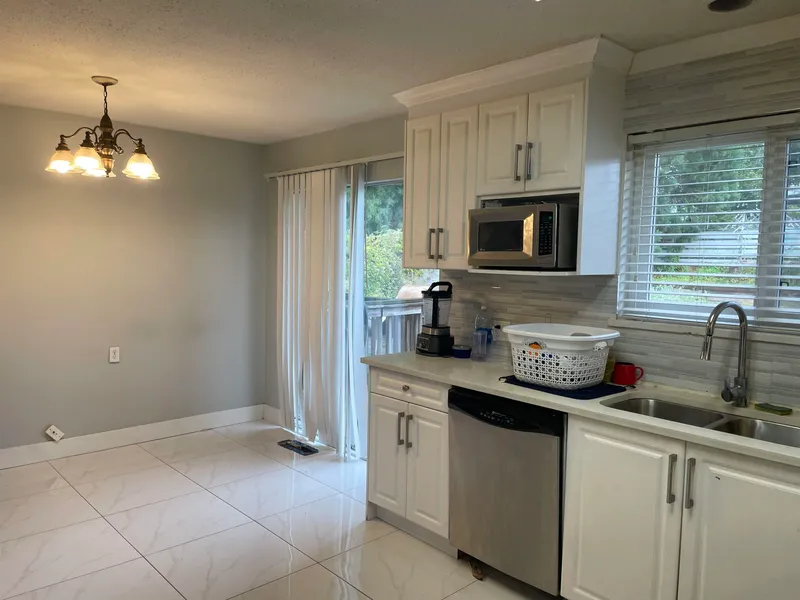 10366 127 STREET - photo 3 of 15