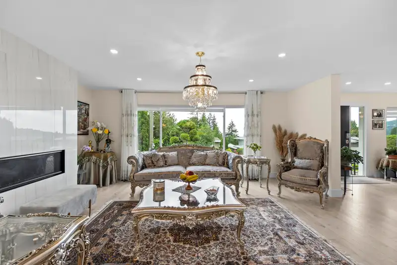 738 SYLVAN AVENUE - photo 3 of 38