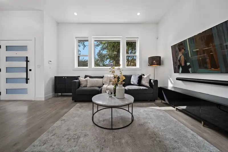 1131 E 23RD AVENUE - photo 3 of 39