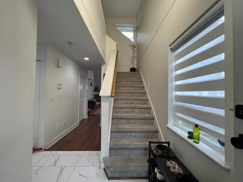 54 13918 58 AVENUE - photo 2 of 40