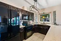 9109 160A STREET - thumbnail 15