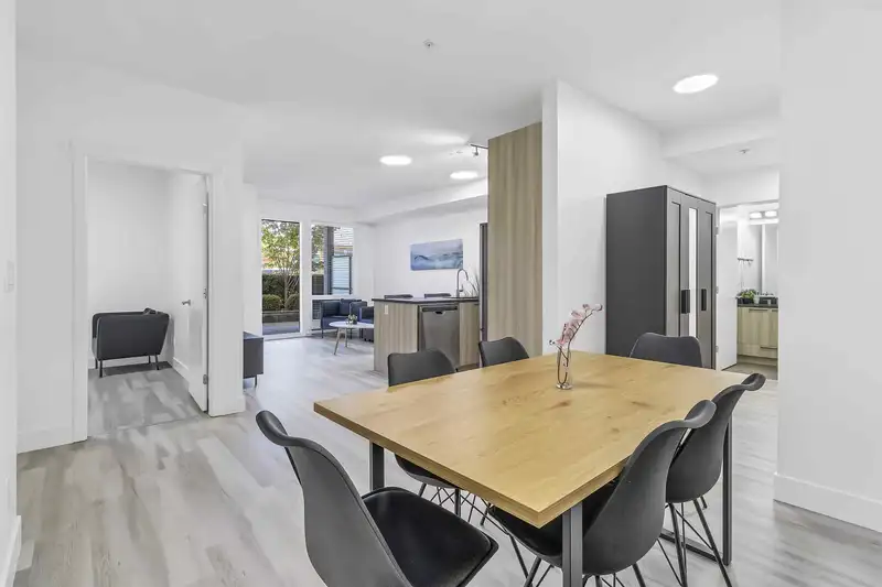 101 15628 104 AVENUE - photo 4 of 40