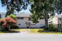 7845 122A STREET - thumbnail 1
