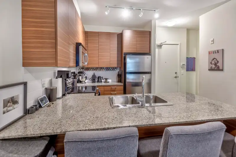 122 5788 SIDLEY STREET - photo 3 of 35