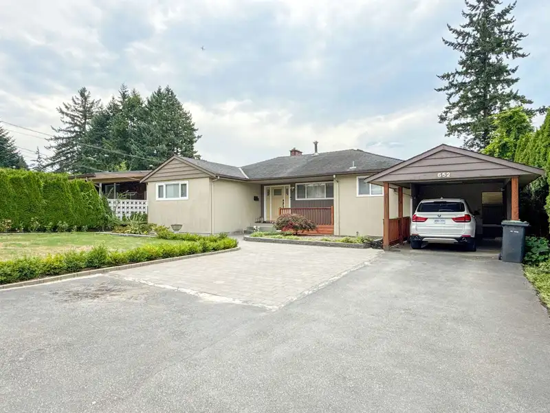 652 SHAW AVENUE - photo 1 of 32