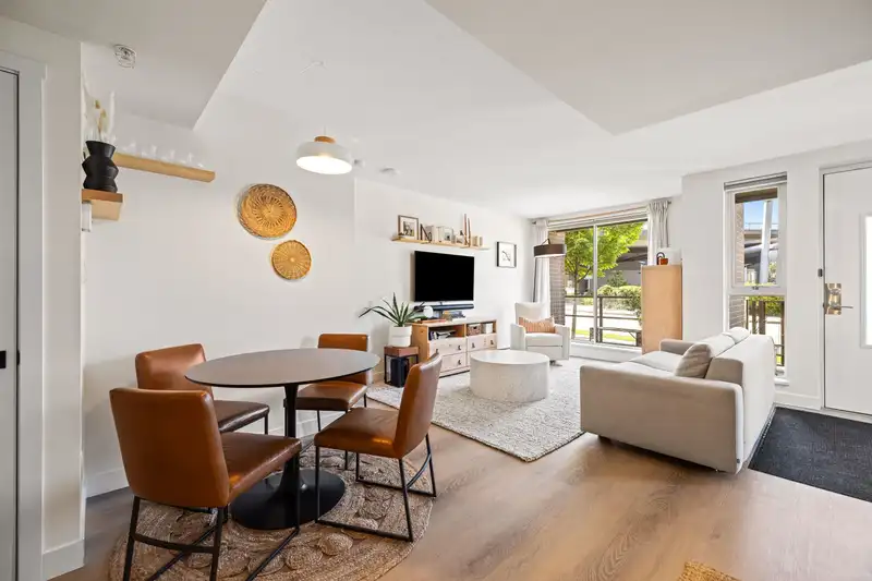 408 W 1ST AVENUE - photo 1 of 36