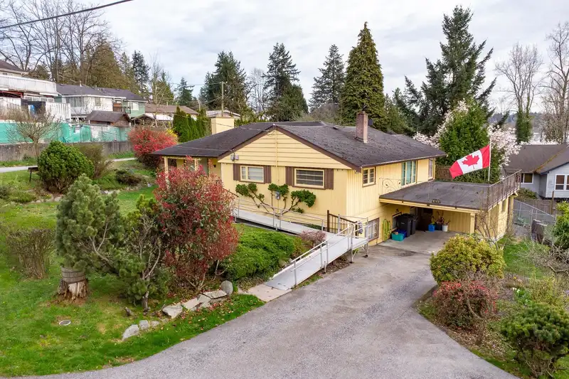 1874 HILLSIDE AVENUE - photo 1 of 18