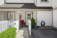 54 16318 82 AVENUE - thumbnail 3