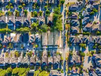 7795 147A STREET - thumbnail 23