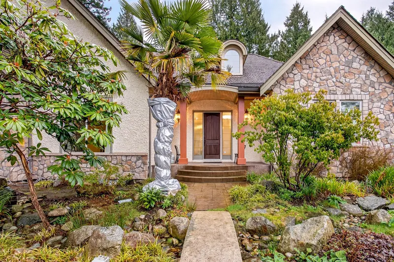 1688 134B STREET - photo 1 of 25