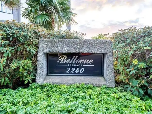 1401 2240 BELLEVUE AVENUE - photo 4 of 8