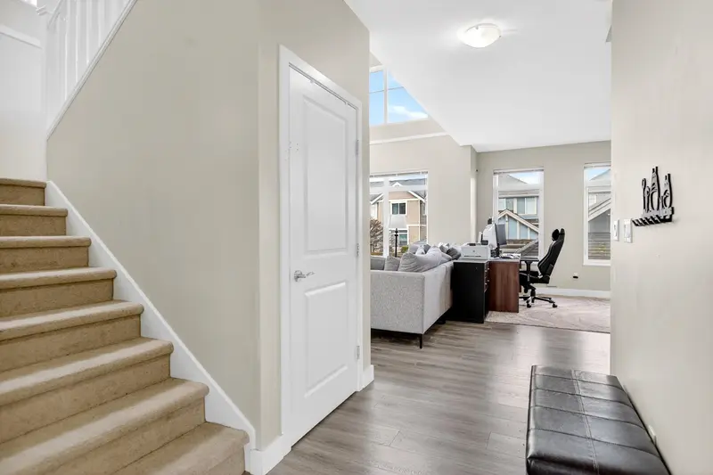 10115 240A STREET - photo 4 of 25