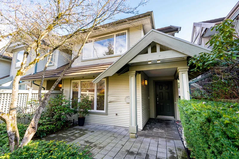 5 2351 PARKWAY BOULEVARD - photo 2 of 25