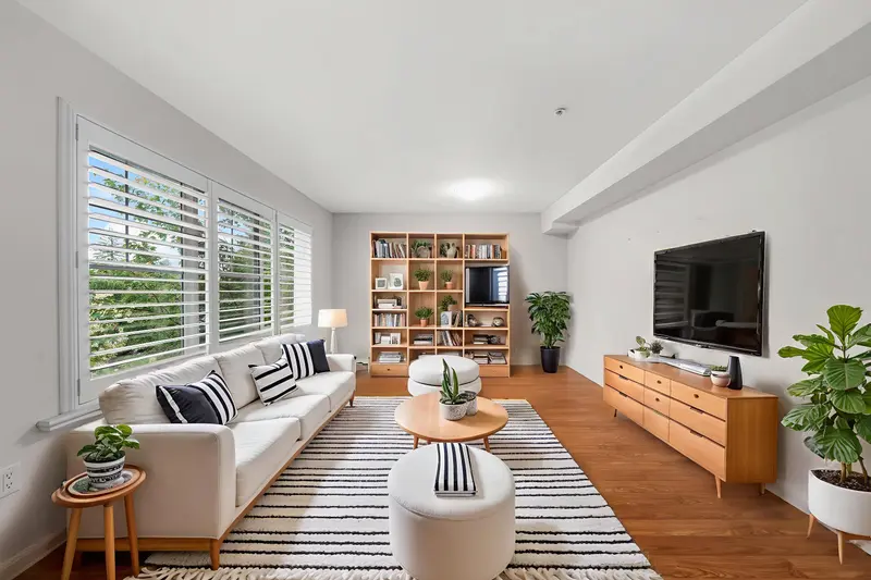 307 1969 WESTMINSTER AVENUE - photo 4 of 25