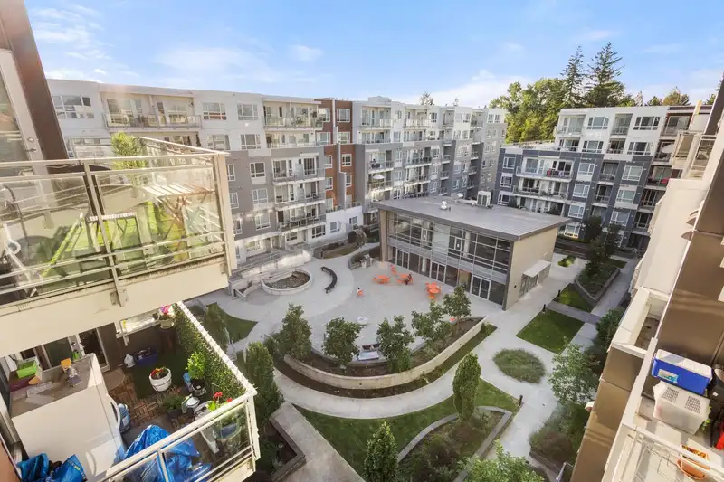 606 10581 140TH STREET - photo 2 of 40