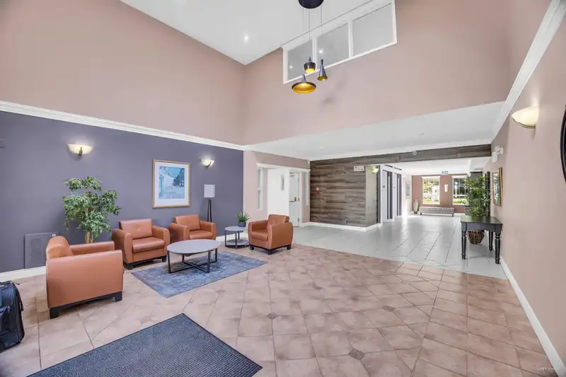 403 2970 PRINCESS CRESCENT - photo 3 of 28