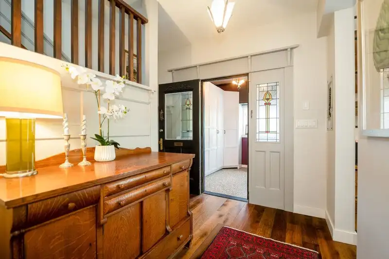 401 E KING EDWARD AVENUE - photo 3 of 32