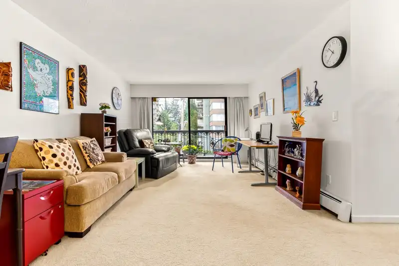 306 625 HAMILTON STREET - photo 4 of 24